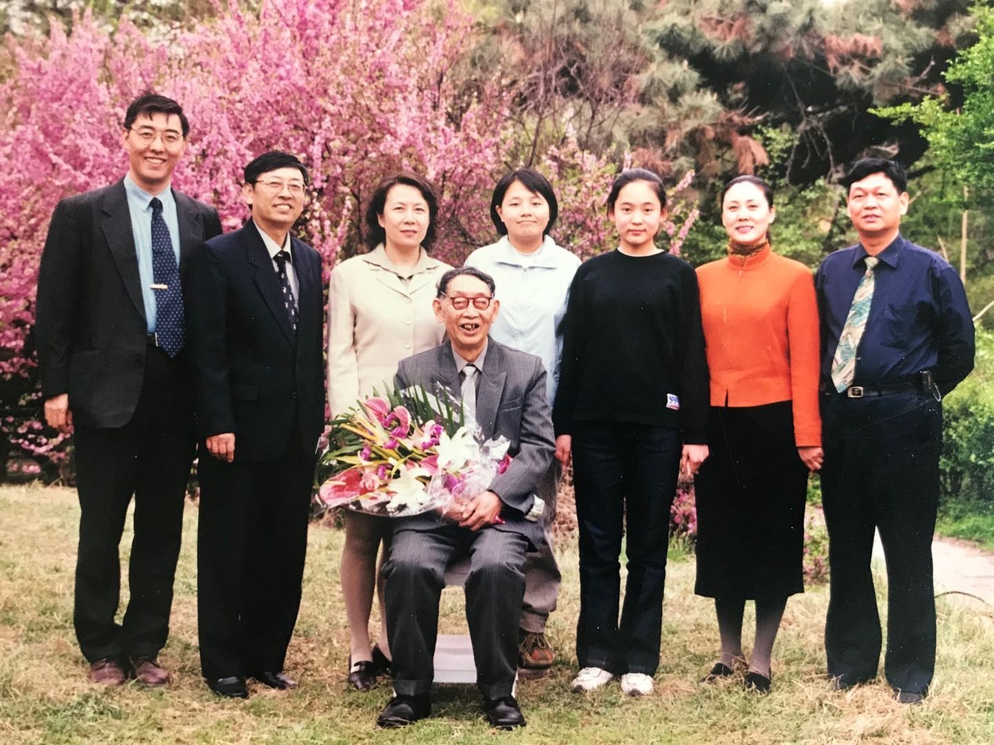 邱竹贤院士85岁生日与家人合影.JPG